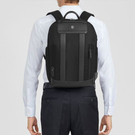 Рюкзак для ноутбука Victorinox ARCHITECTURE URBAN2 Black Vt653352